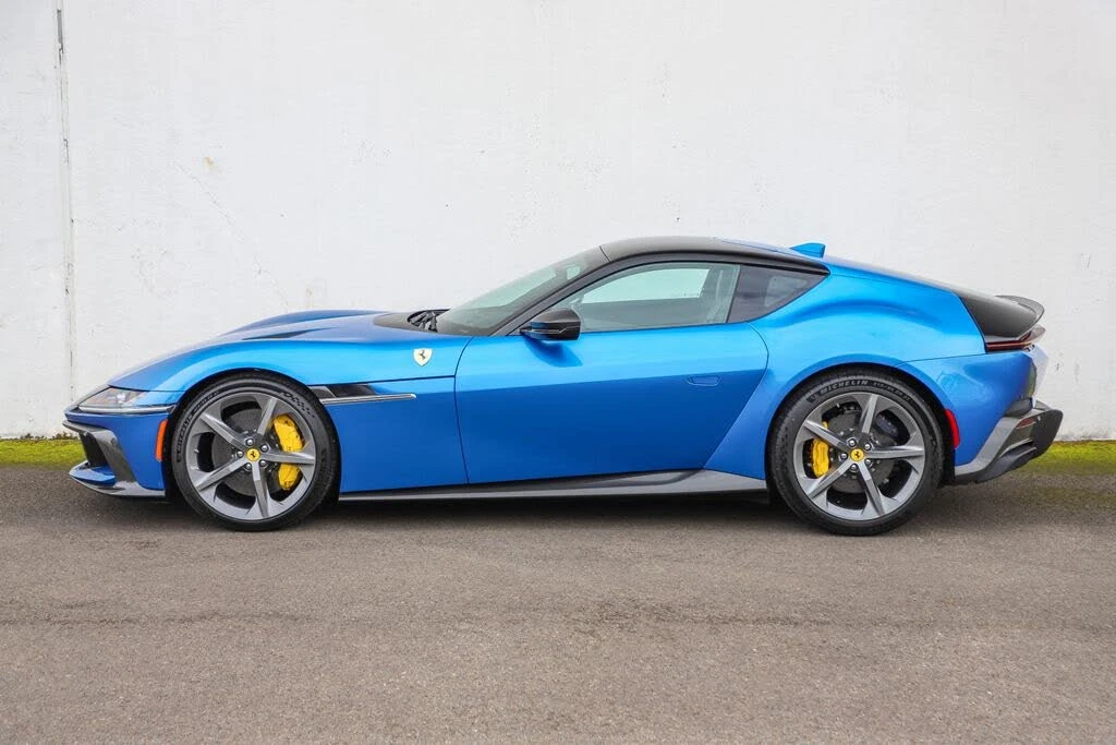 2025 Ferrari 12Cilindri - Image 23 of 31