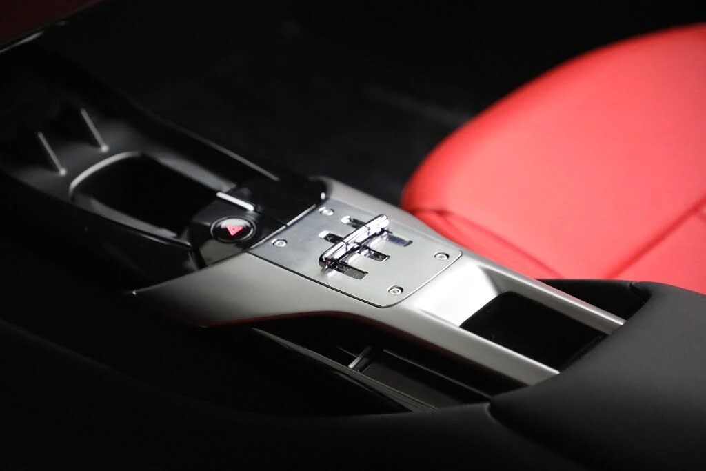2025 Ferrari 12Cilindri - Image 20 of 29
