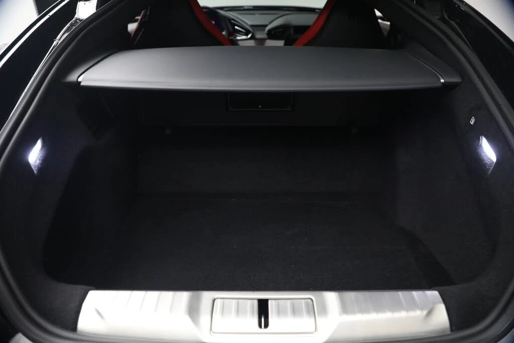 2025 Ferrari 12Cilindri - Image 27 of 29