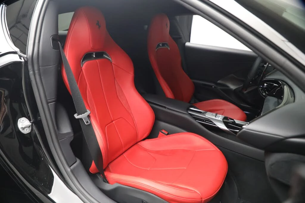 2025 Ferrari 12Cilindri - Image 17 of 29