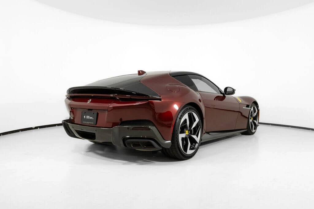 2025 Ferrari 12Cilindri - Image 8 of 31