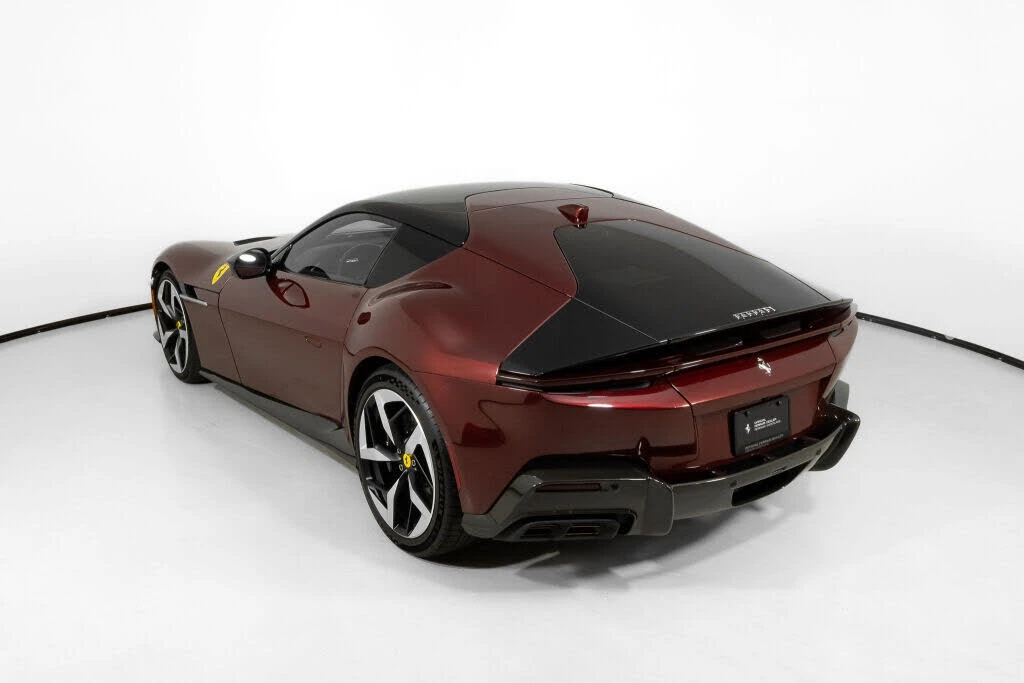 2025 Ferrari 12Cilindri - Image 5 of 31