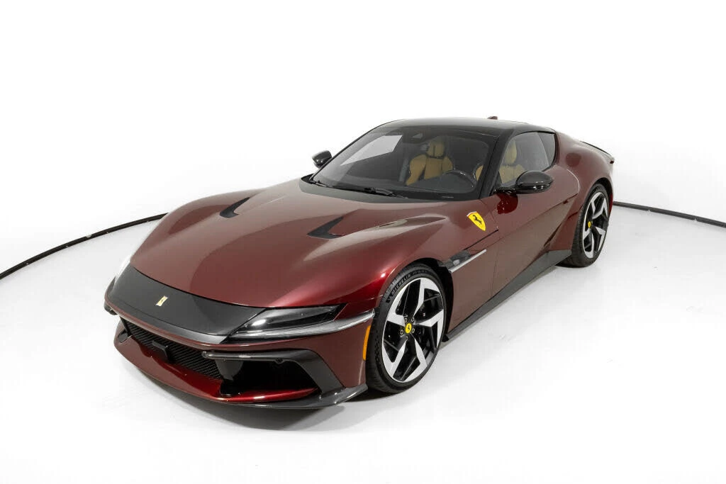 2025 Ferrari 12Cilindri - Image 2 of 31