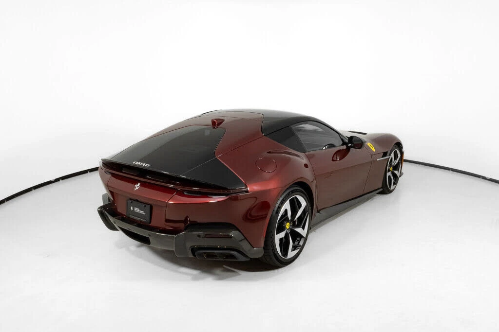 2025 Ferrari 12Cilindri - Image 9 of 31