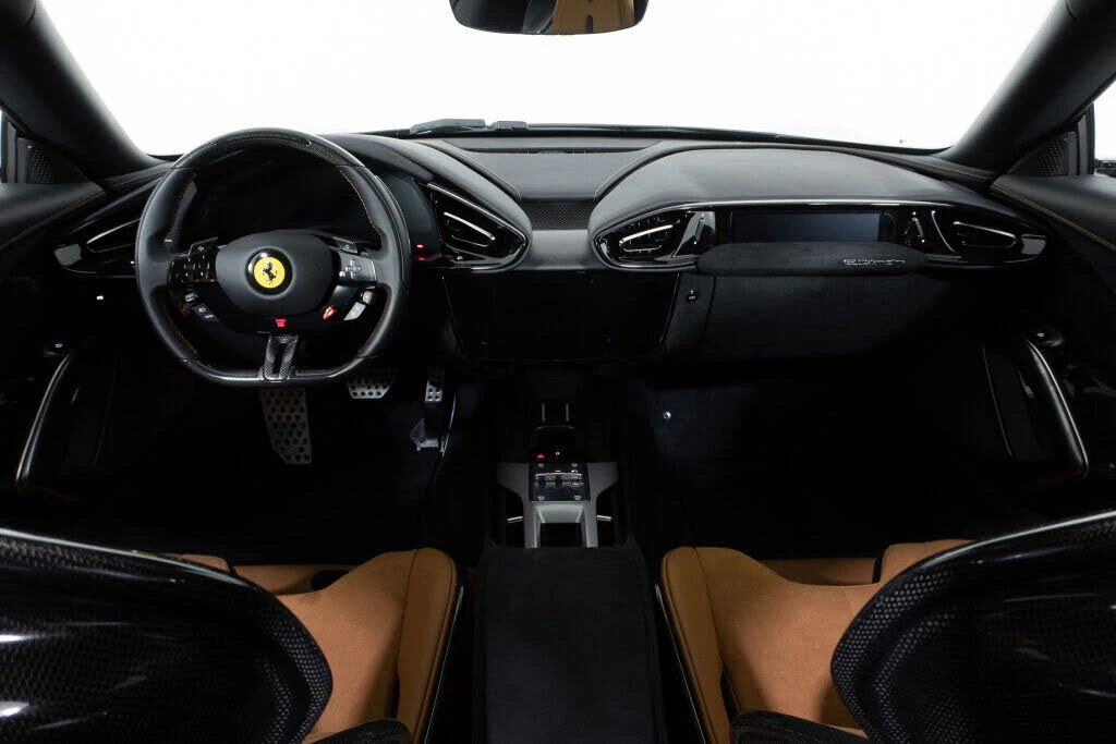 2025 Ferrari 12Cilindri - Image 23 of 31