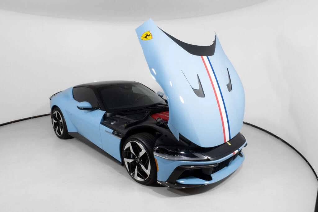 2025 Ferrari 12Cilindri - Image 25 of 31