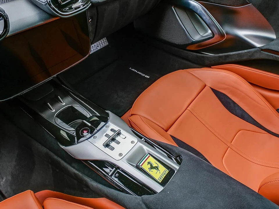 2025 Ferrari 12Cilindri - Image 13 of 31