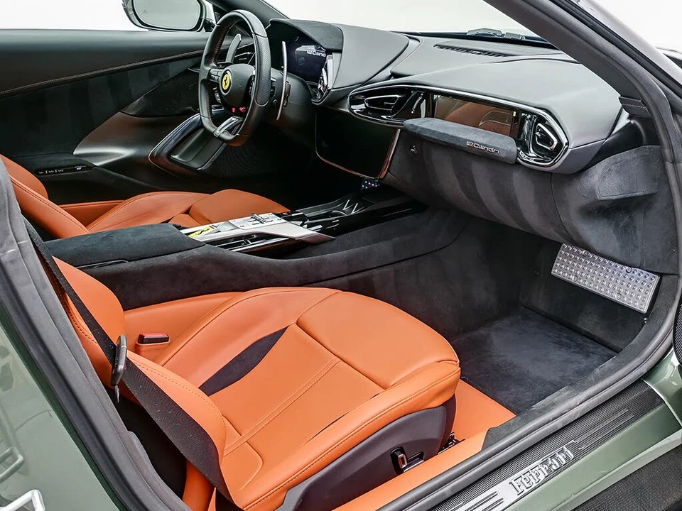 2025 Ferrari 12Cilindri - Image 17 of 31
