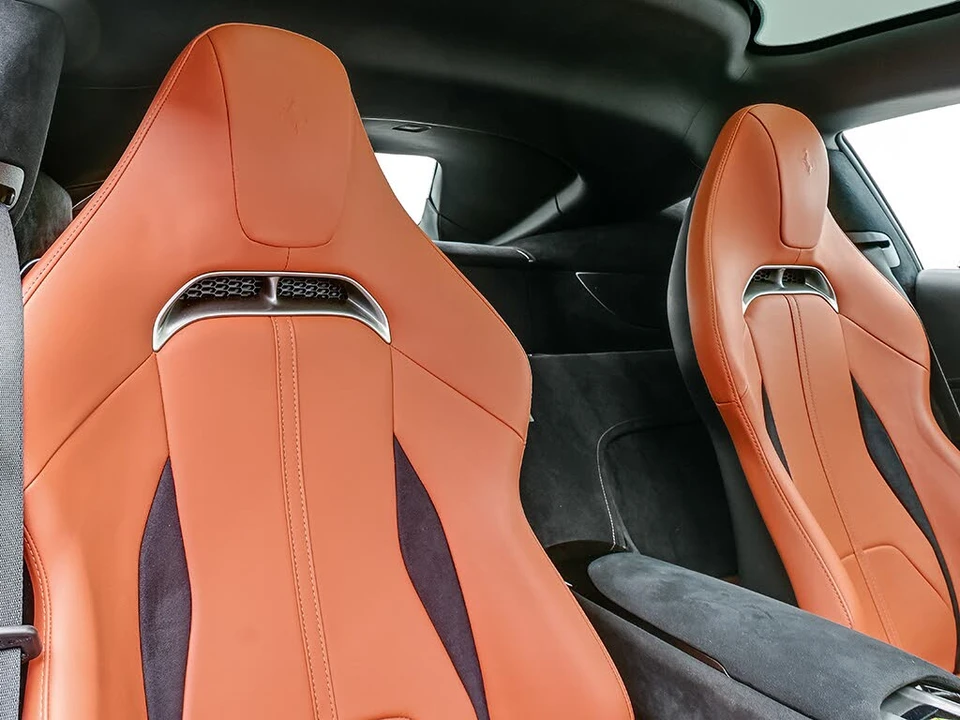 2025 Ferrari 12Cilindri - Image 19 of 31