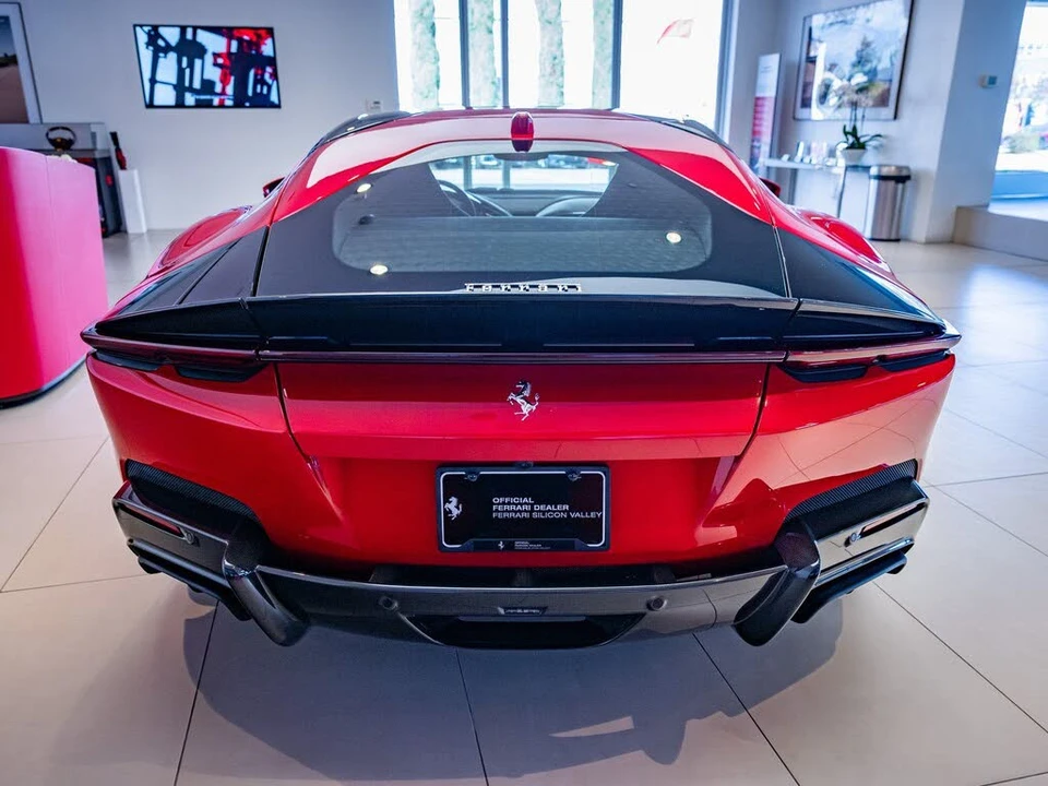 2025 Ferrari 12Cilindri - Image 5 of 26