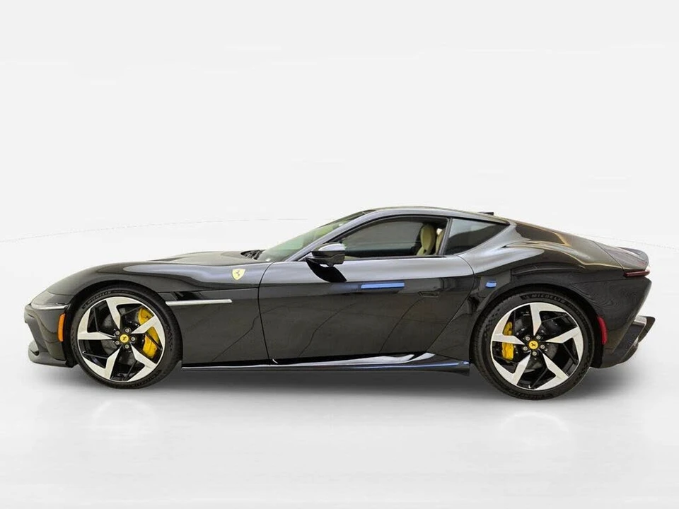2025 Ferrari 12Cilindri - Image 10 of 31