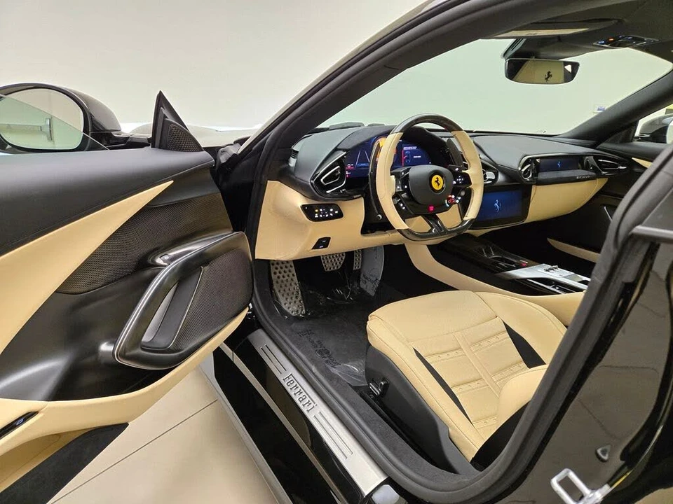 2025 Ferrari 12Cilindri - Image 14 of 31