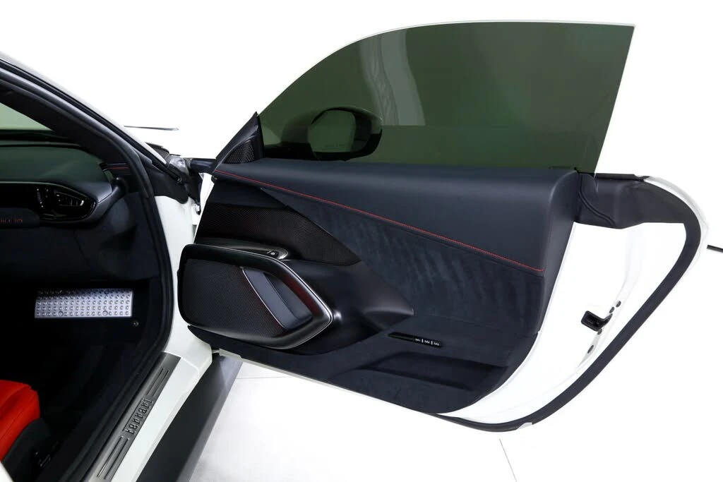 2025 Ferrari 12Cilindri - Image 18 of 31