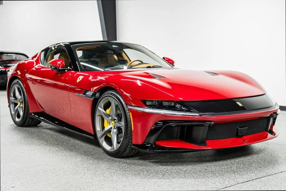 2025 Ferrari 12Cilindri - Image 2 of 3