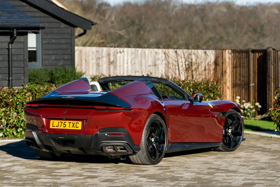 2025 Ferrari 12Cilindri Spider - Image 14 of 21