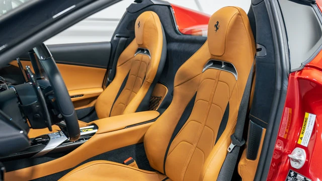 2025 Ferrari 12Cilindri Spider - Image 5 of 16