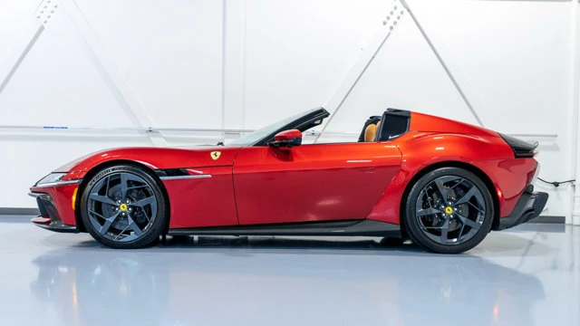 2025 Ferrari 12Cilindri Spider - Image 14 of 16