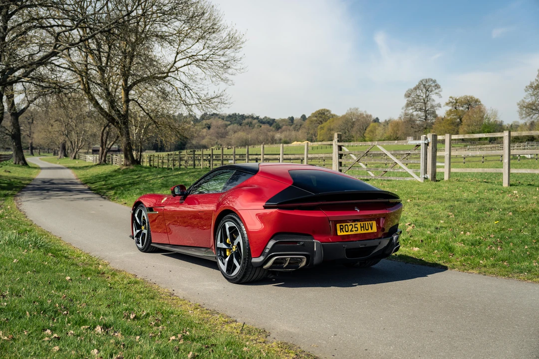 2025 Ferrari 12Cilindri - Image 13 of 31