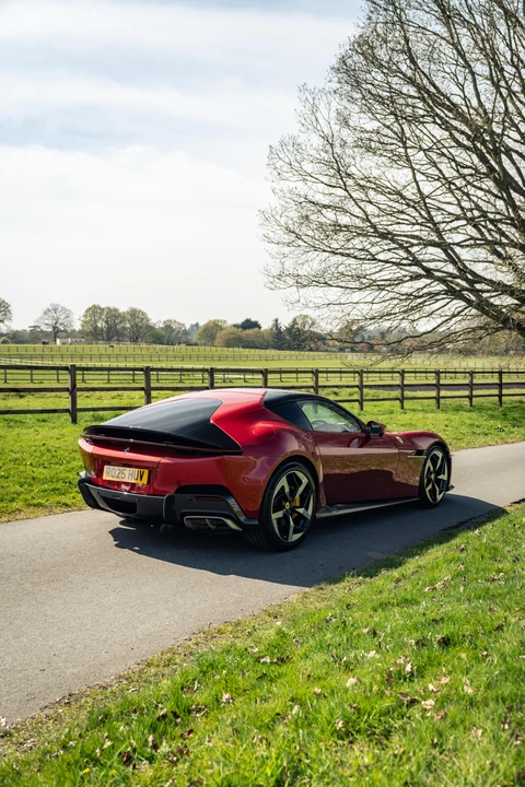 2025 Ferrari 12Cilindri - Image 27 of 31