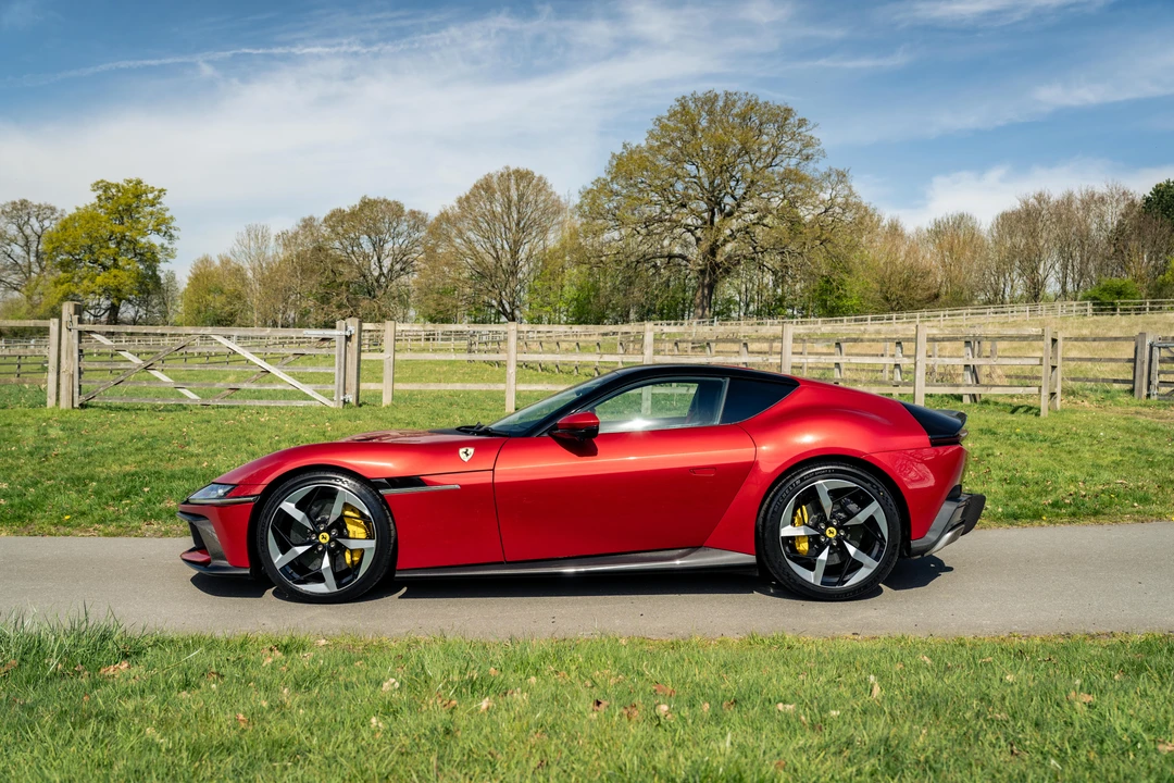 2025 Ferrari 12Cilindri - Image 14 of 31
