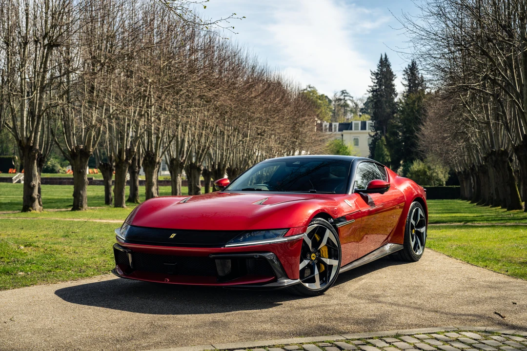 2025 Ferrari 12Cilindri - Image 22 of 31
