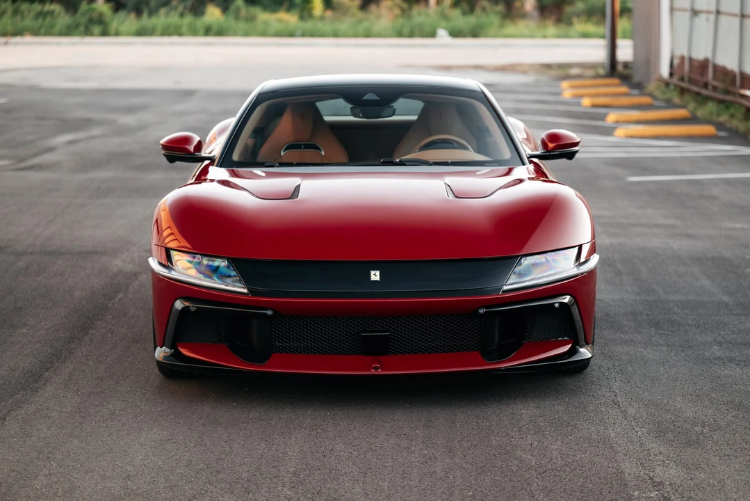 2025 Ferrari 12Cilindri - Image 5 of 31