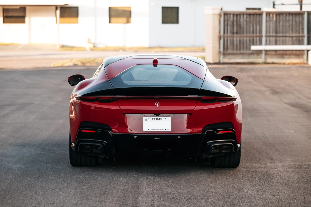 2025 Ferrari 12Cilindri - Image 15 of 31