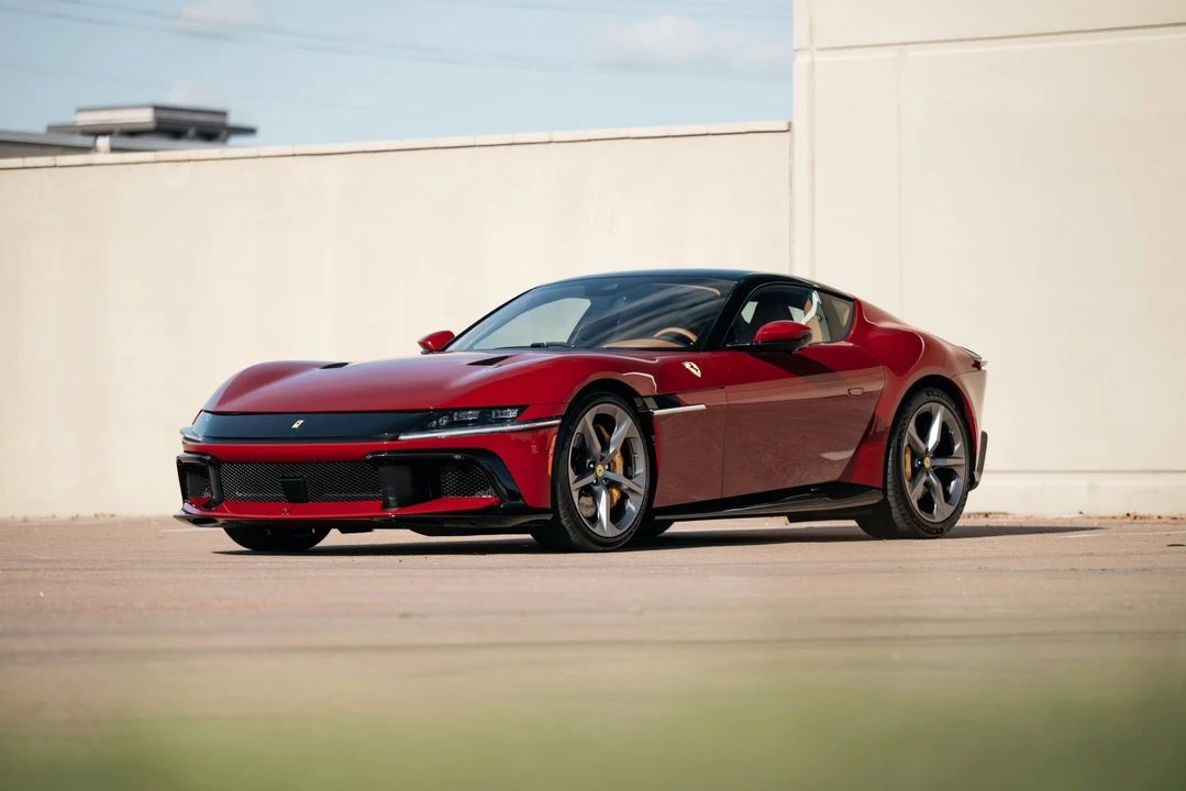 2025 Ferrari 12Cilindri - Image 24 of 31