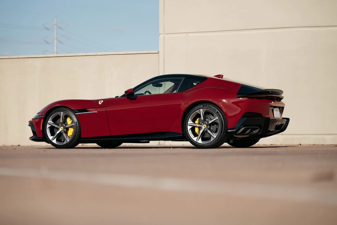 2025 Ferrari 12Cilindri - Image 27 of 31