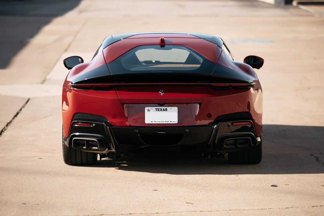 2025 Ferrari 12Cilindri - Image 28 of 31