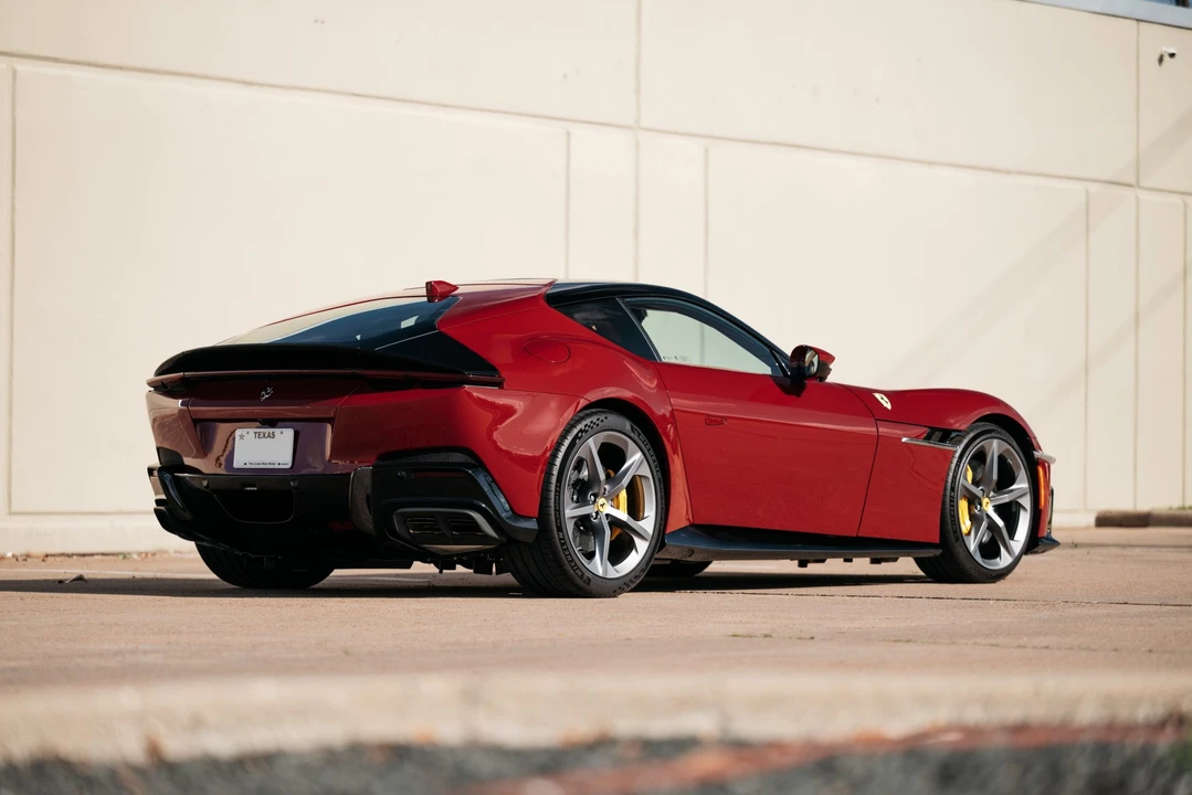 2025 Ferrari 12Cilindri - Image 30 of 31