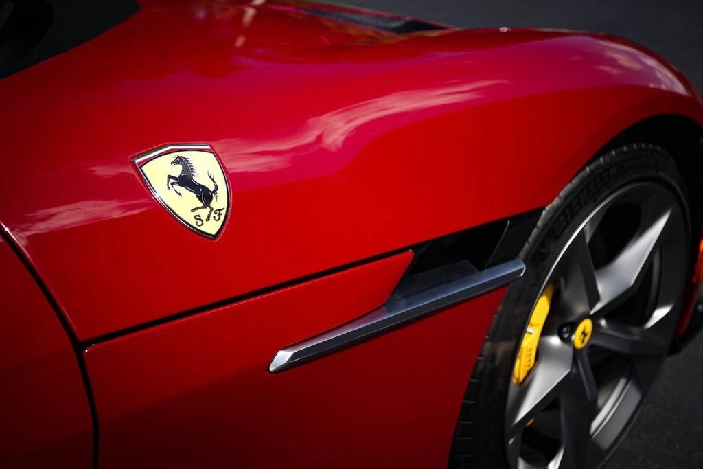 2025 Ferrari 12Cilindri - Image 16 of 31