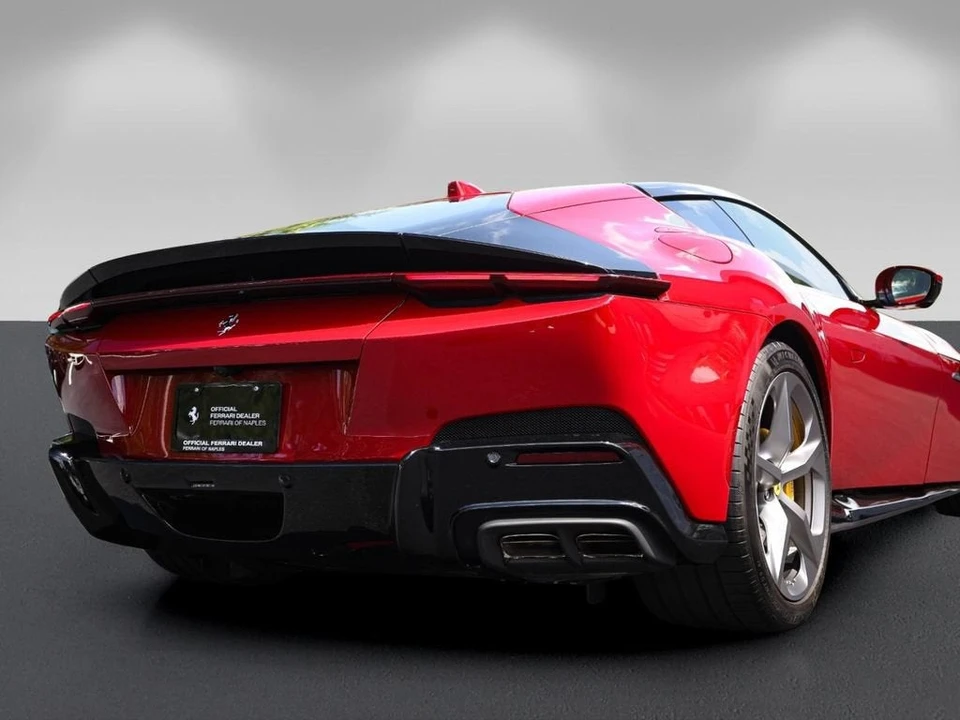 2025 Ferrari 12Cilindri - Image 17 of 31