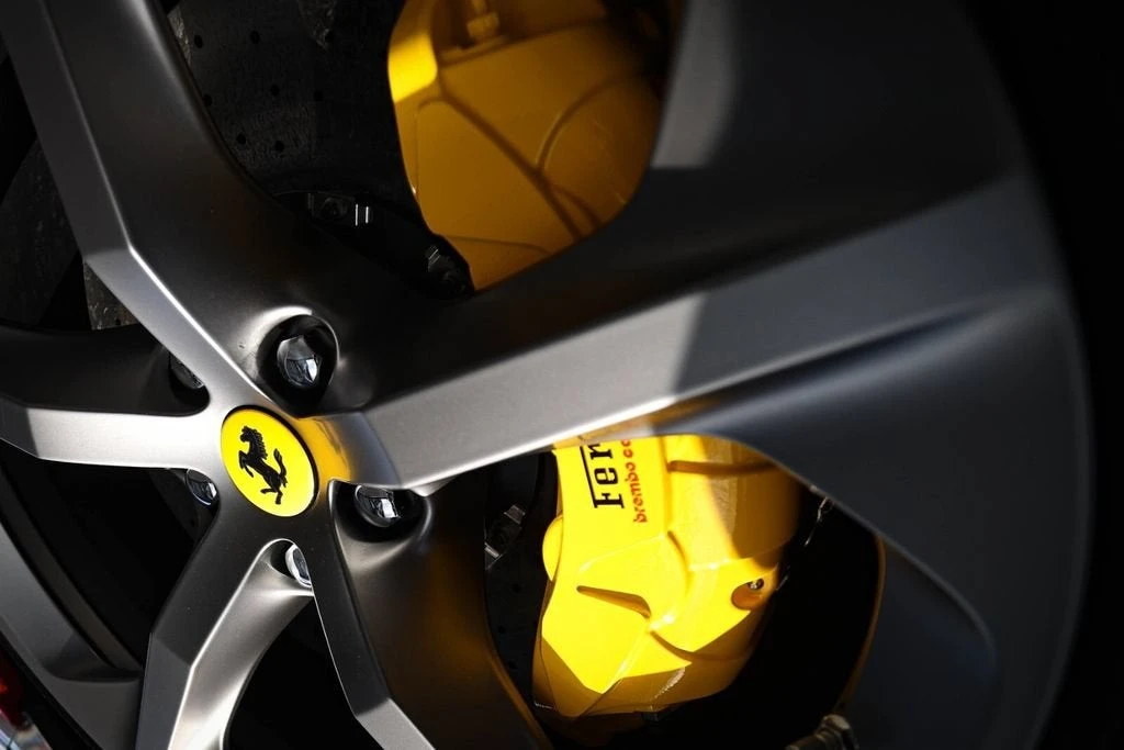 2025 Ferrari 12Cilindri - Image 14 of 31