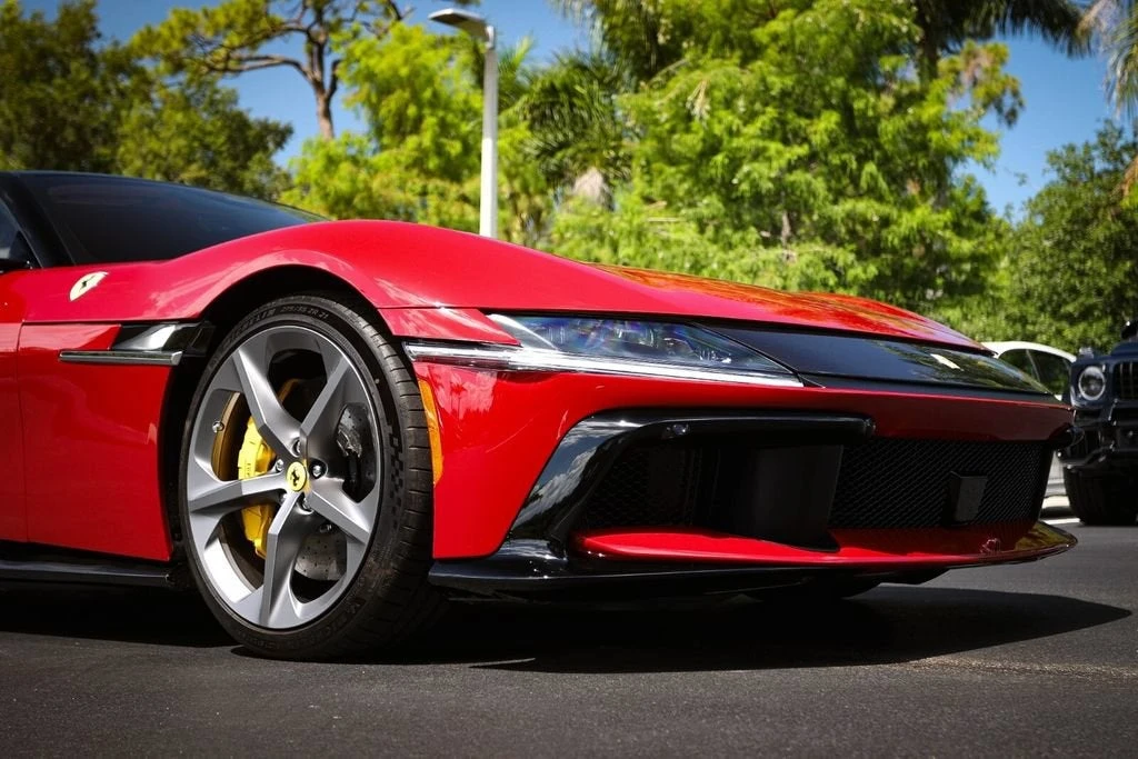 2025 Ferrari 12Cilindri - Image 9 of 31