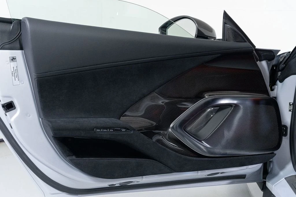 2025 Ferrari 12Cilindri - Image 24 of 31