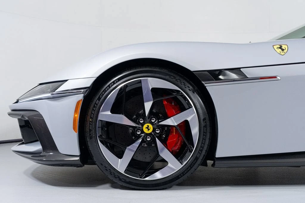 2025 Ferrari 12Cilindri - Image 12 of 31