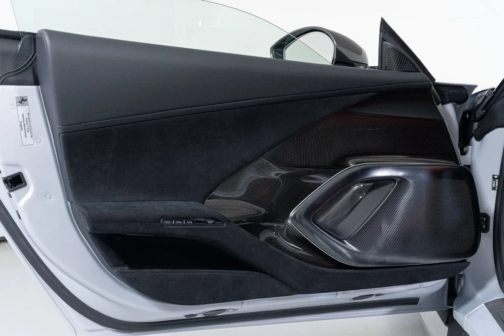 2025 Ferrari 12Cilindri - Image 24 of 31