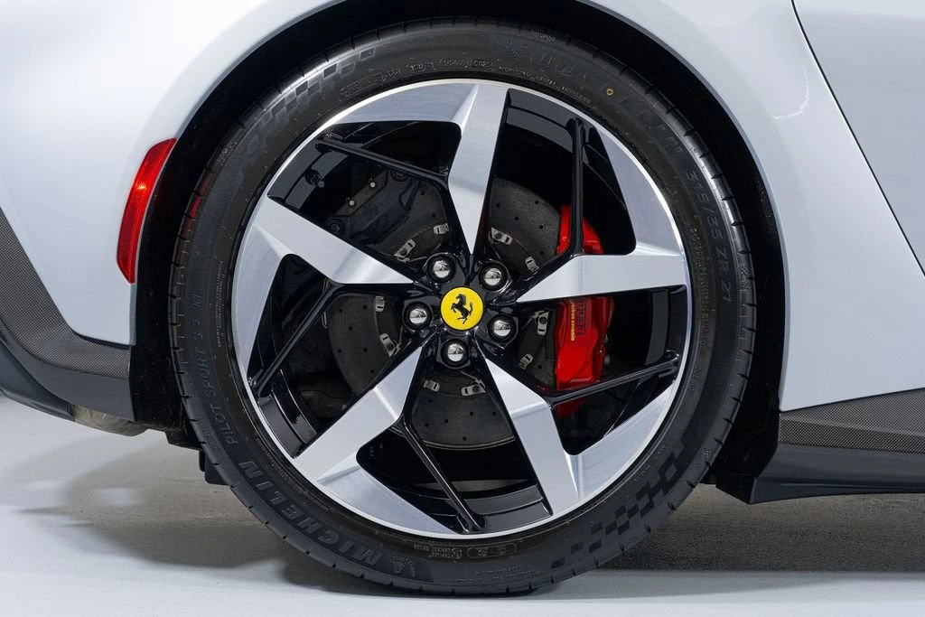 2025 Ferrari 12Cilindri - Image 20 of 31