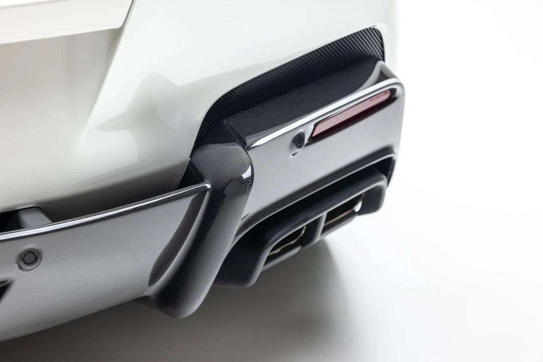 2025 Ferrari 12Cilindri - Image 16 of 31