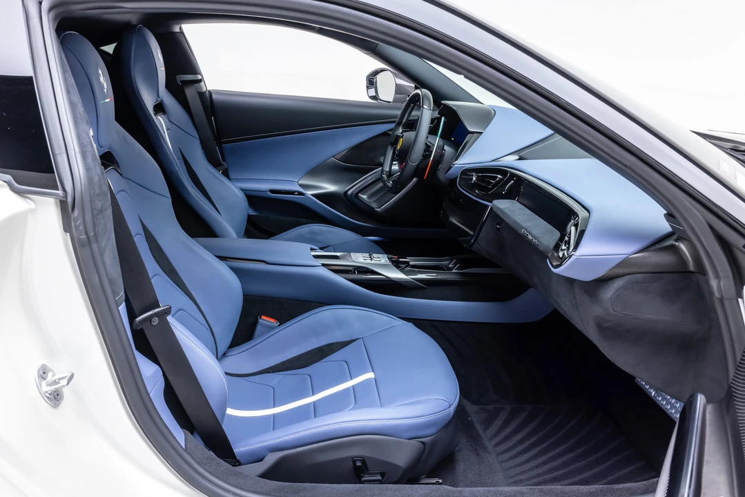 2025 Ferrari 12Cilindri - Image 31 of 31