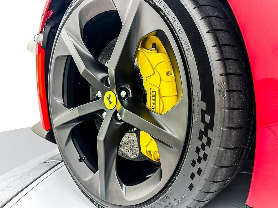 2025 Ferrari 12Cilindri - Image 27 of 31