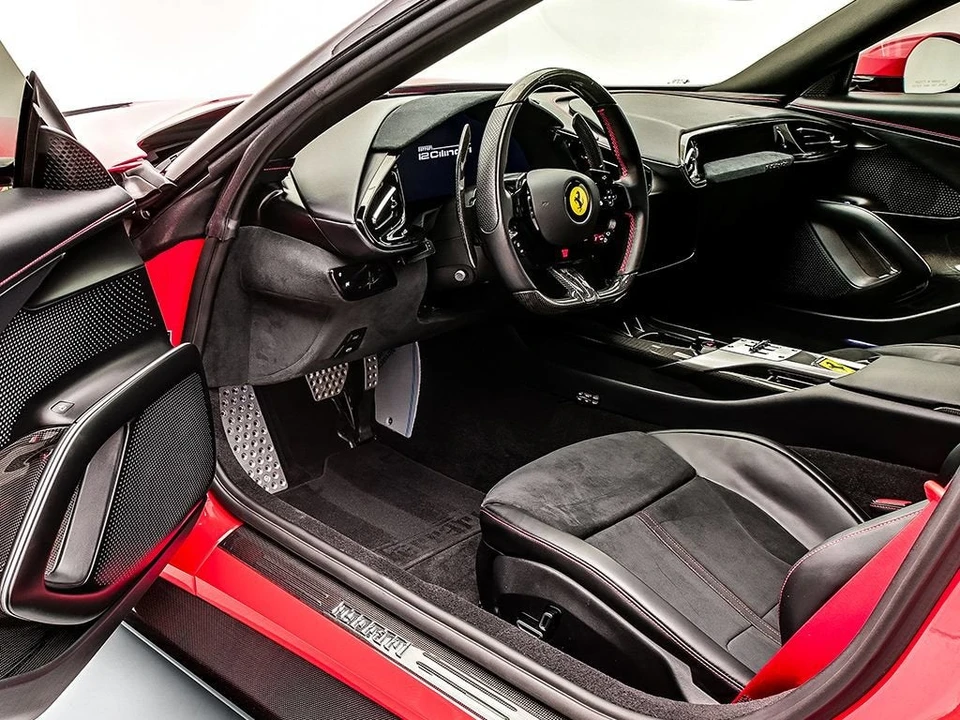 2025 Ferrari 12Cilindri - Image 10 of 31