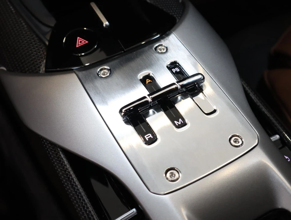 2025 Ferrari 12Cilindri - Image 24 of 31