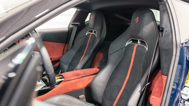 2025 Ferrari 12Cilindri - Image 4 of 15