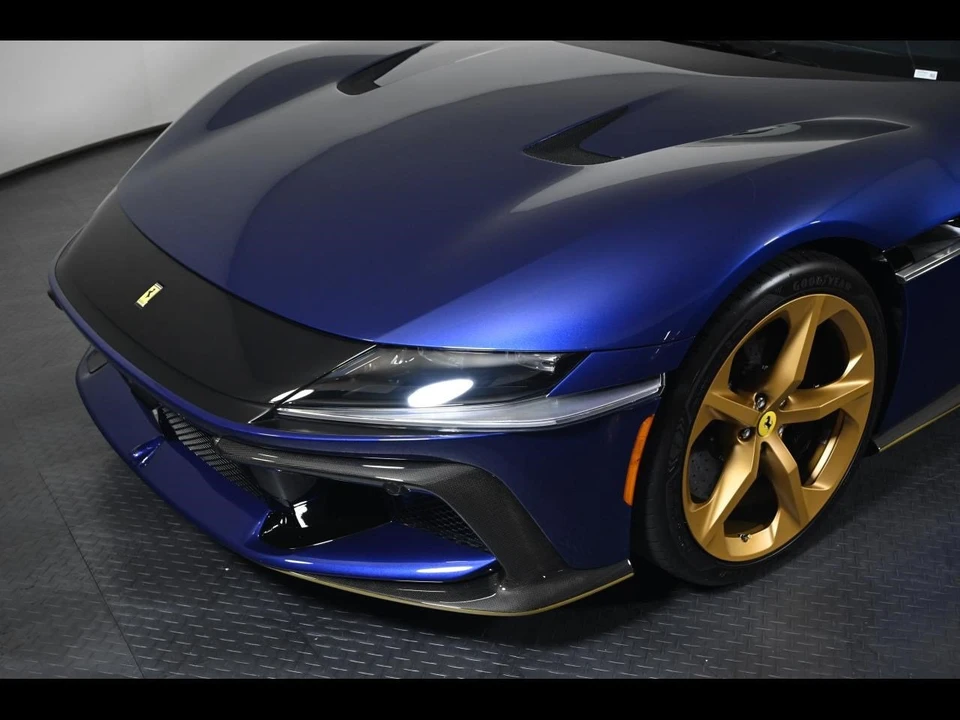 2025 Ferrari 12Cilindri - Image 22 of 27