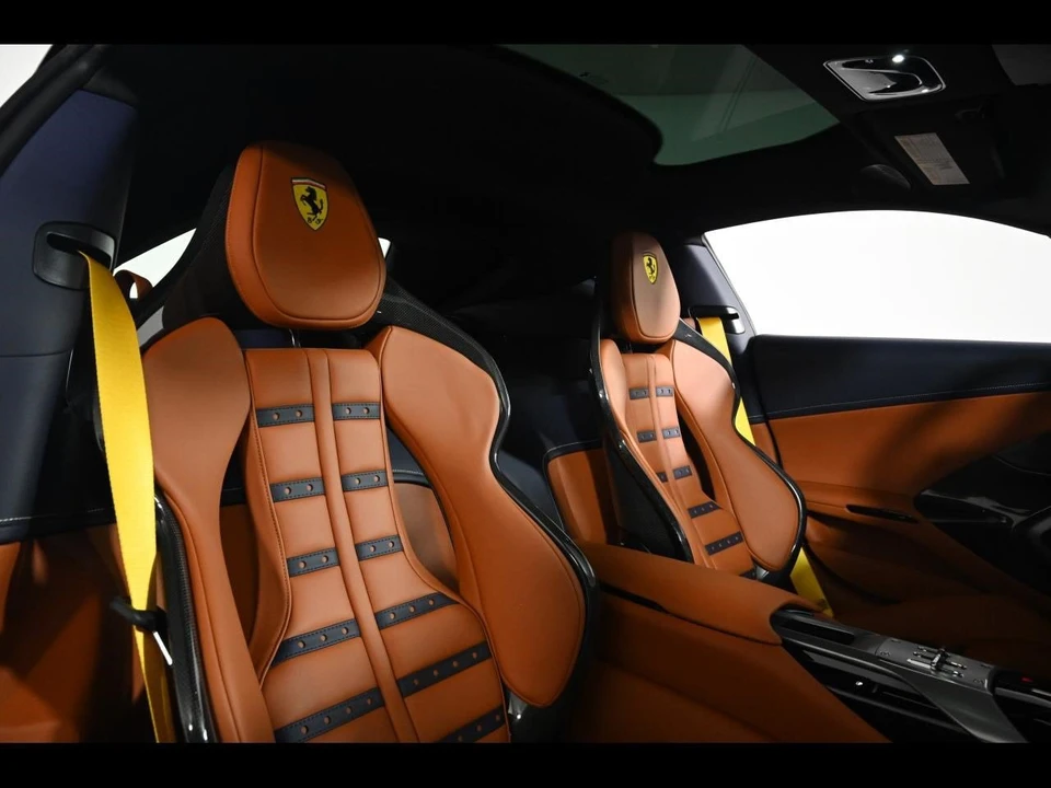 2025 Ferrari 12Cilindri - Image 4 of 27