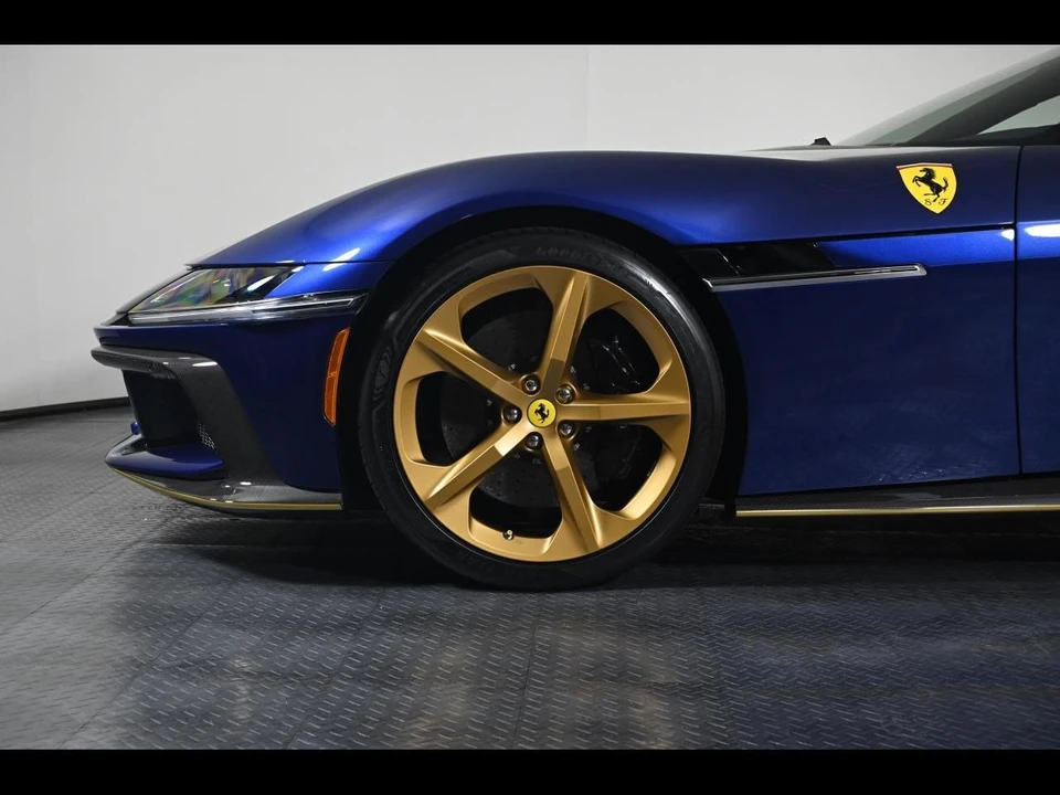 2025 Ferrari 12Cilindri - Image 26 of 27