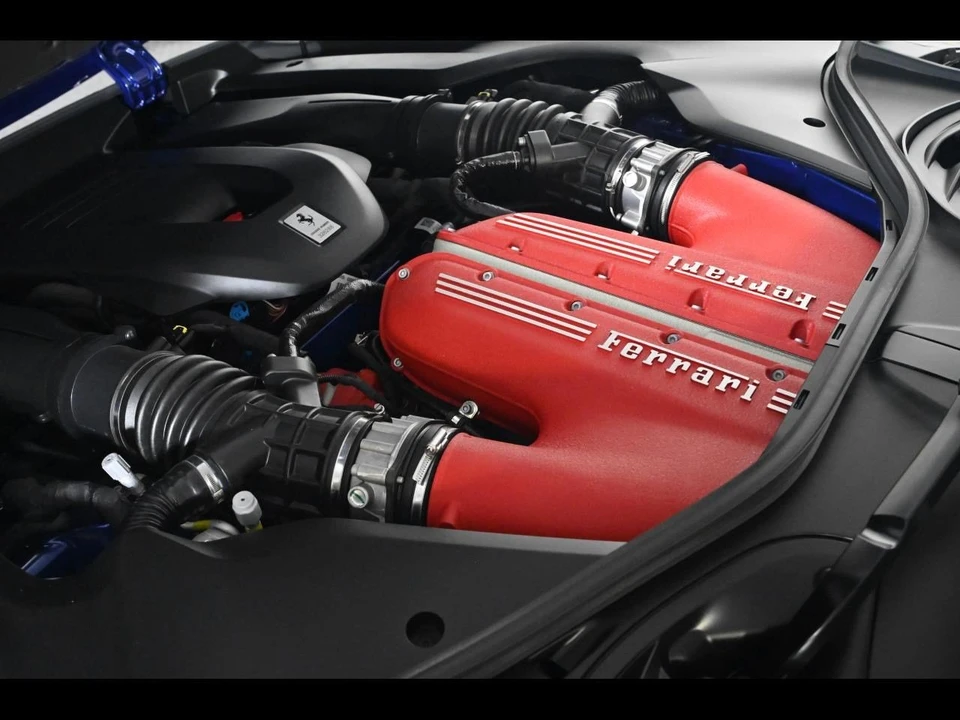 2025 Ferrari 12Cilindri - Image 5 of 27