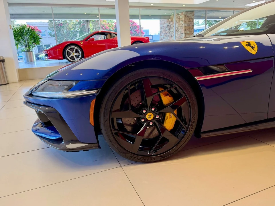 2025 Ferrari 12Cilindri - Image 5 of 23